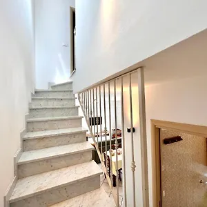 Appartamento Luminoso Indipendente, Al Mare !, Carrara