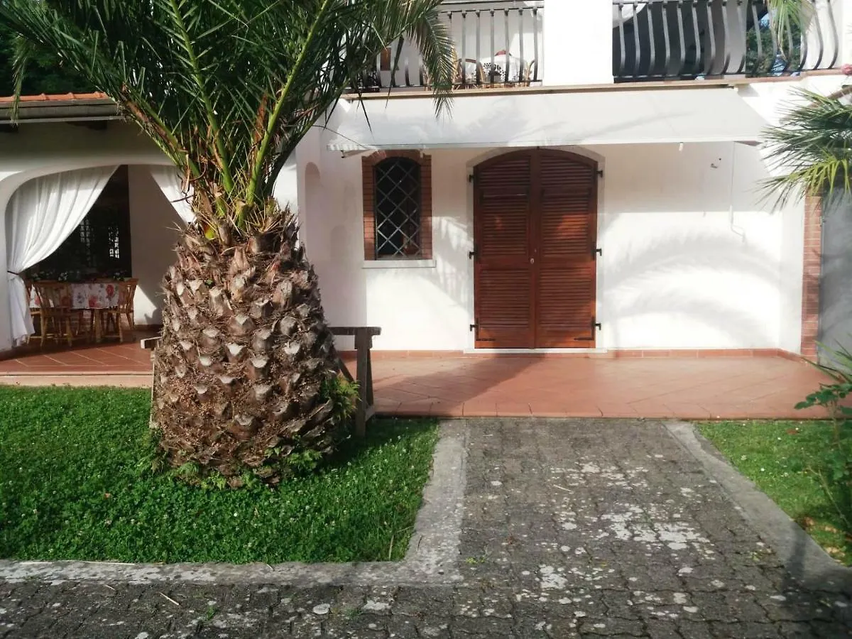 Da Adria al Corvenale - Casa Vacanze Carrara - Villa