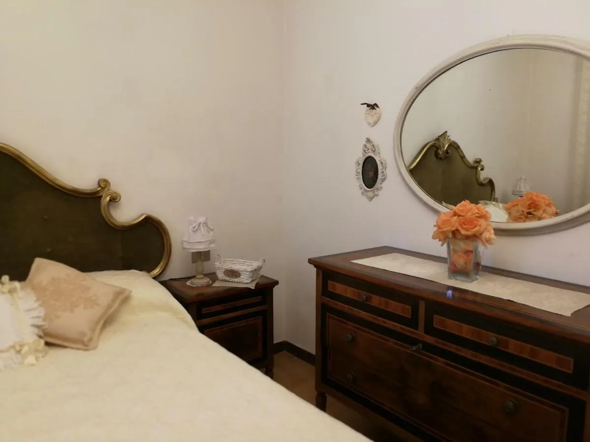 Da Adria al Corvenale - Casa Vacanze Carrara - Villa 0*,  Italia