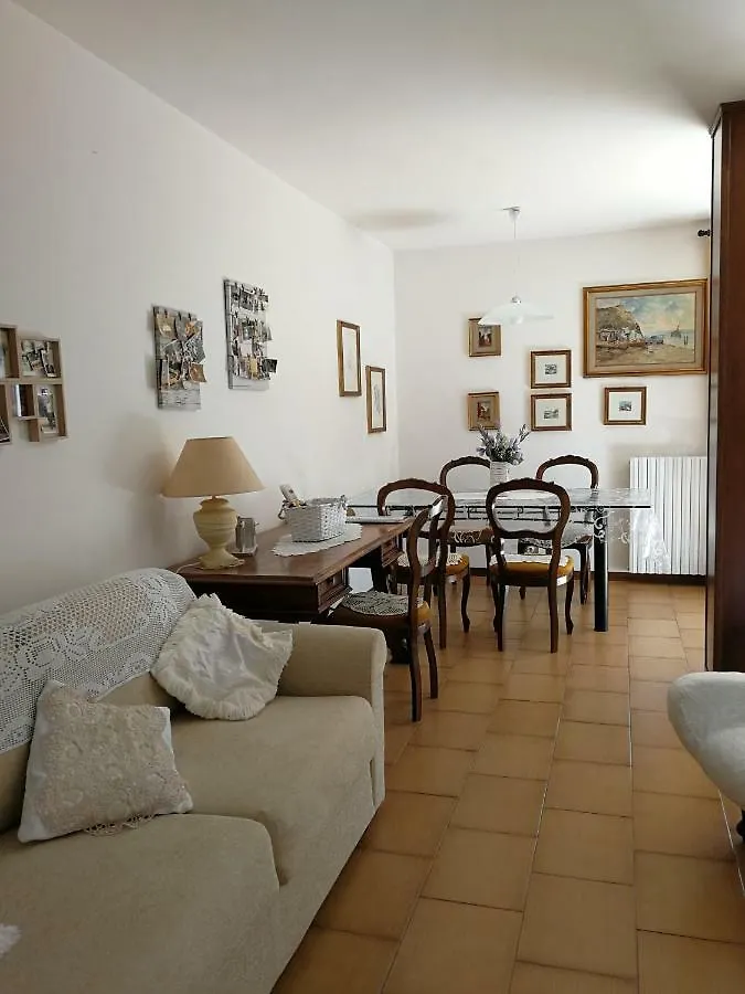 Da Adria al Corvenale - Casa Vacanze Carrara - Villa 0*,